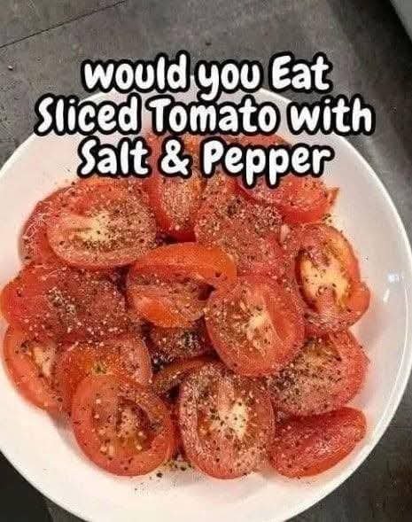 🍅 Sliced Tomato with Salt & Pepper (Simple & Delicious!)